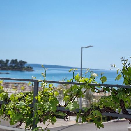 Apartment Lucka Rab Town Exterior photo
